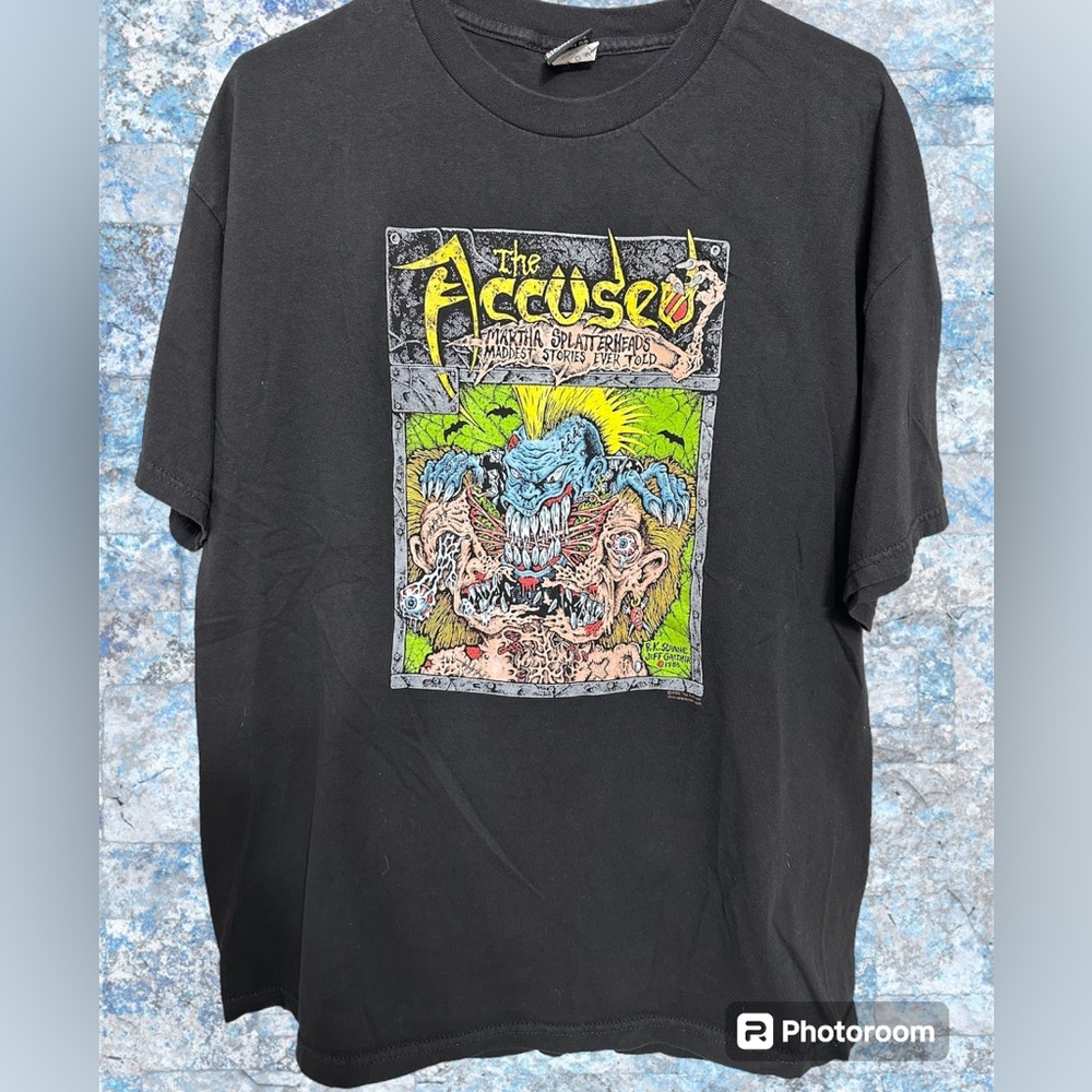 Vintage 2005 Accused T-Shirt. Size XL
